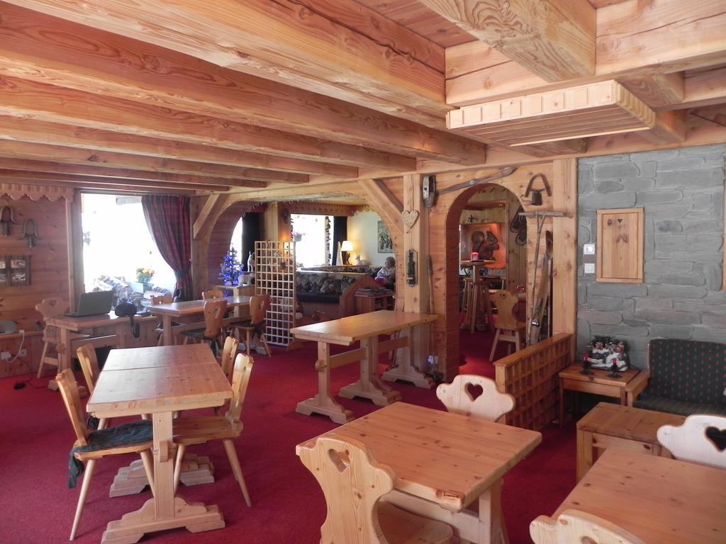 Hotel Ecureuil Вар Экстерьер фото