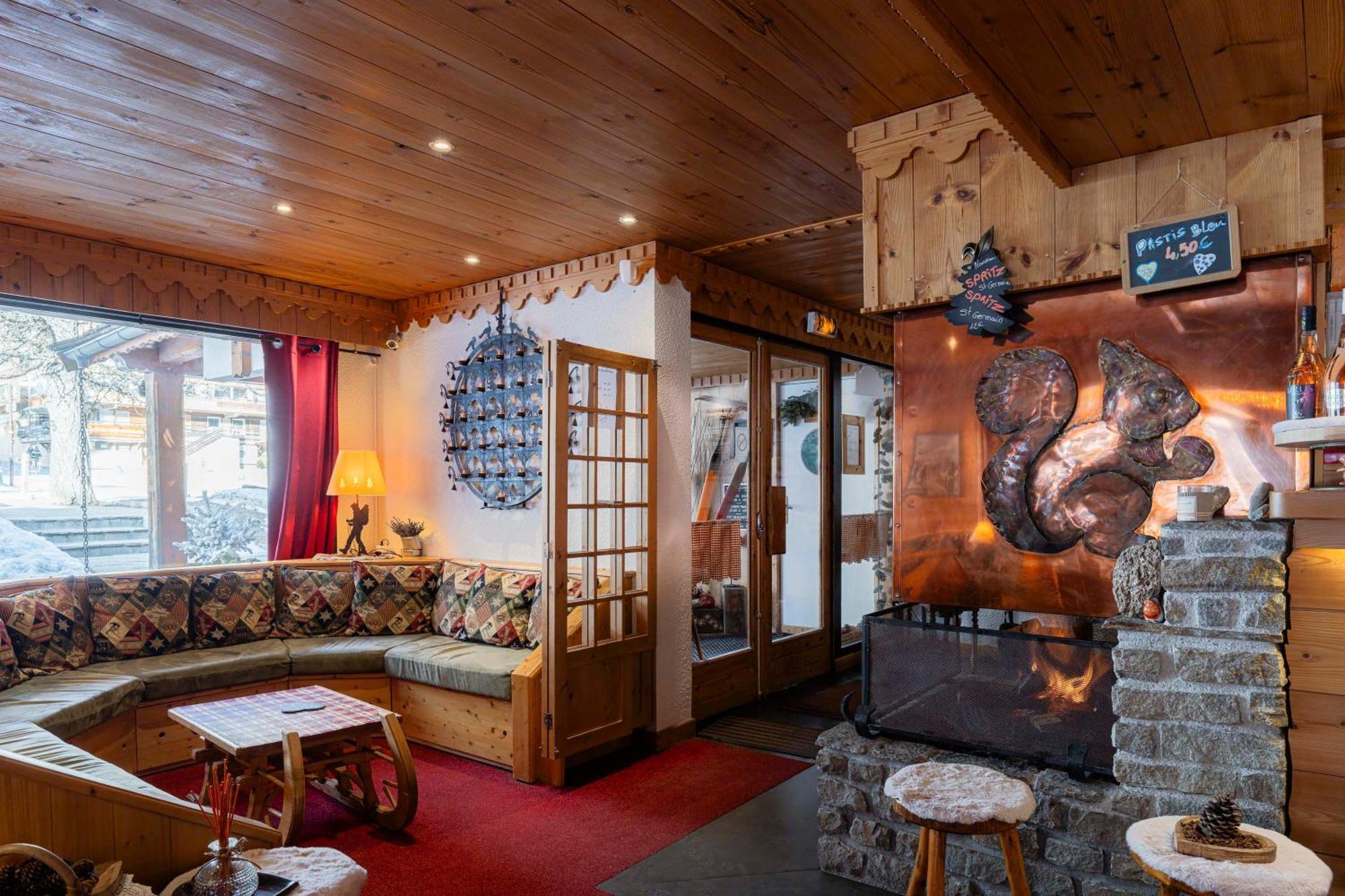 Hotel Ecureuil Вар Экстерьер фото