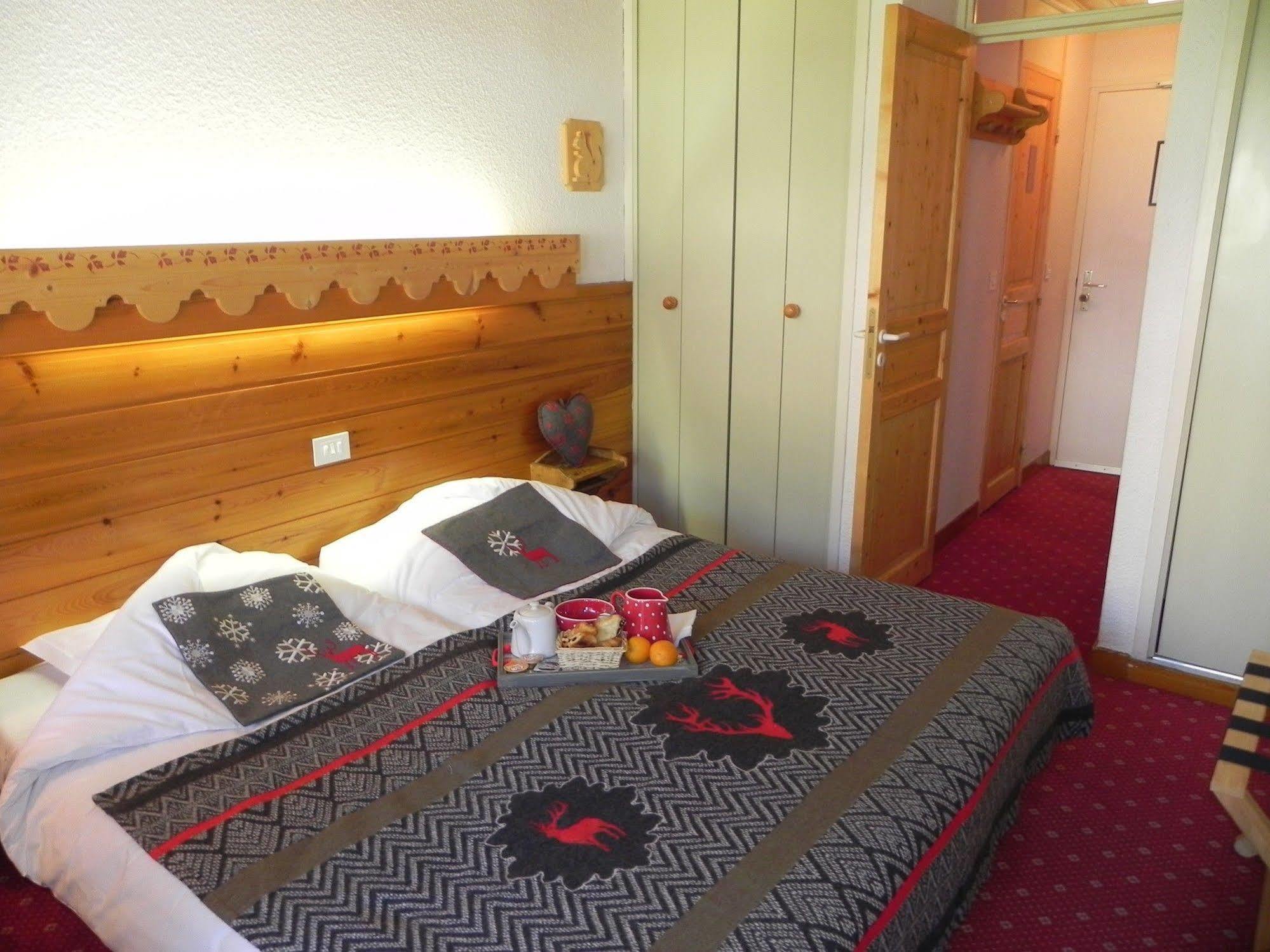 Hotel Ecureuil Вар Экстерьер фото